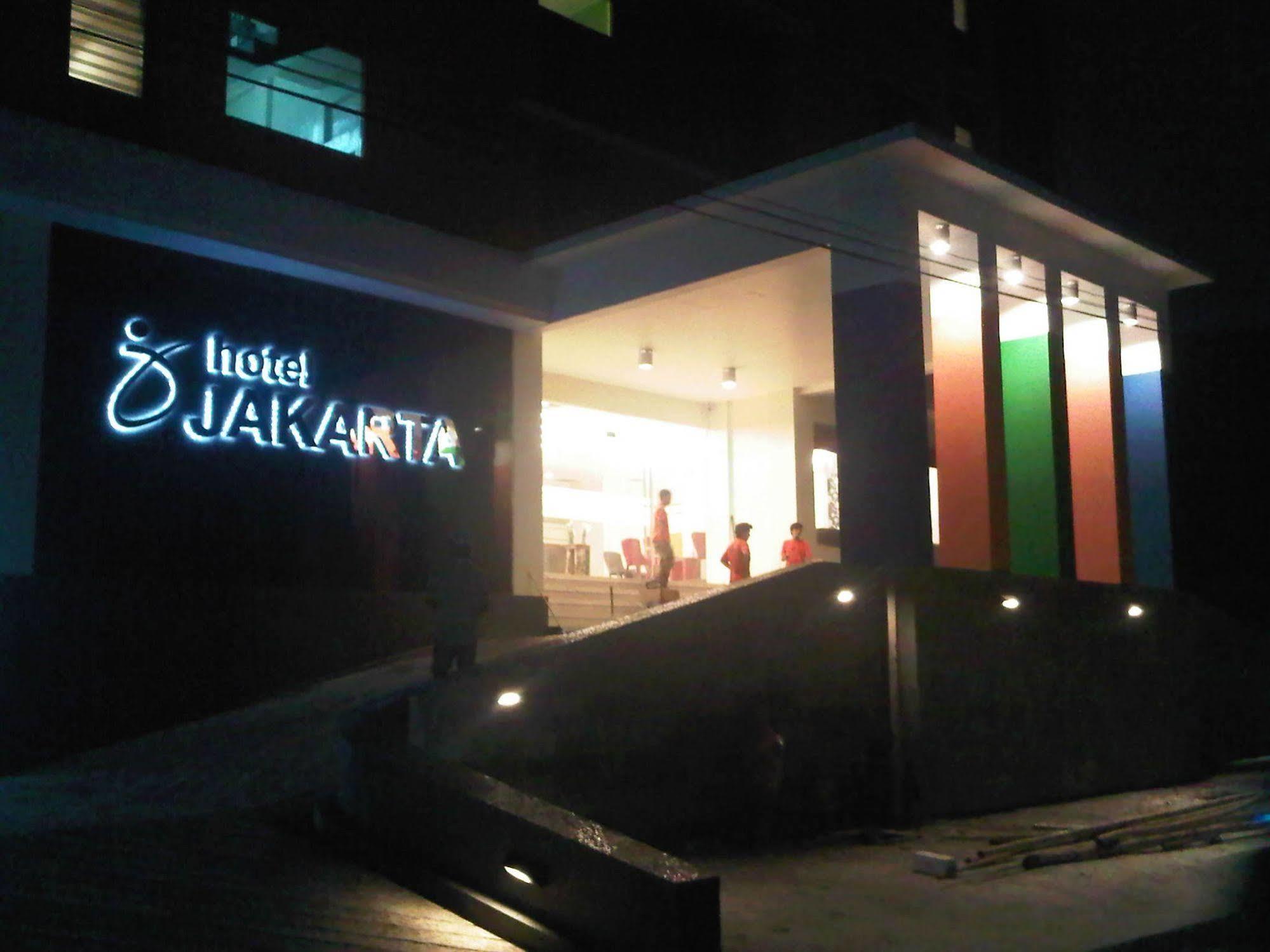 Hotel Jakarta Makassar Kültér fotó